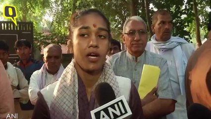 बबीता और गीता फोगाट ने डाला वोट