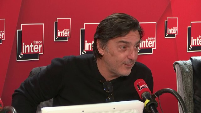 Charlotte Gainsbourg et Yvan Attal présentent leur film Mon chien stupide : Ce chien arrive par hasard et Henri le garde pour emmerder tout le monde