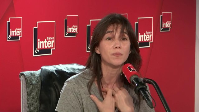 Charlotte Gainsbourg : Je ne me suis jamais sacrifiée à propos du sujet d'un film qui pourrait heurter mes propres enfants, mais j'ai vécu la même chose avec mes parents.