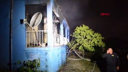 İlçeyi karıştıran cinayet ! Evini ateşe verdiler