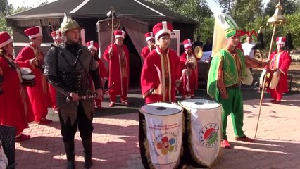 Antalya özel çocuklardan mehmetçiğe selam