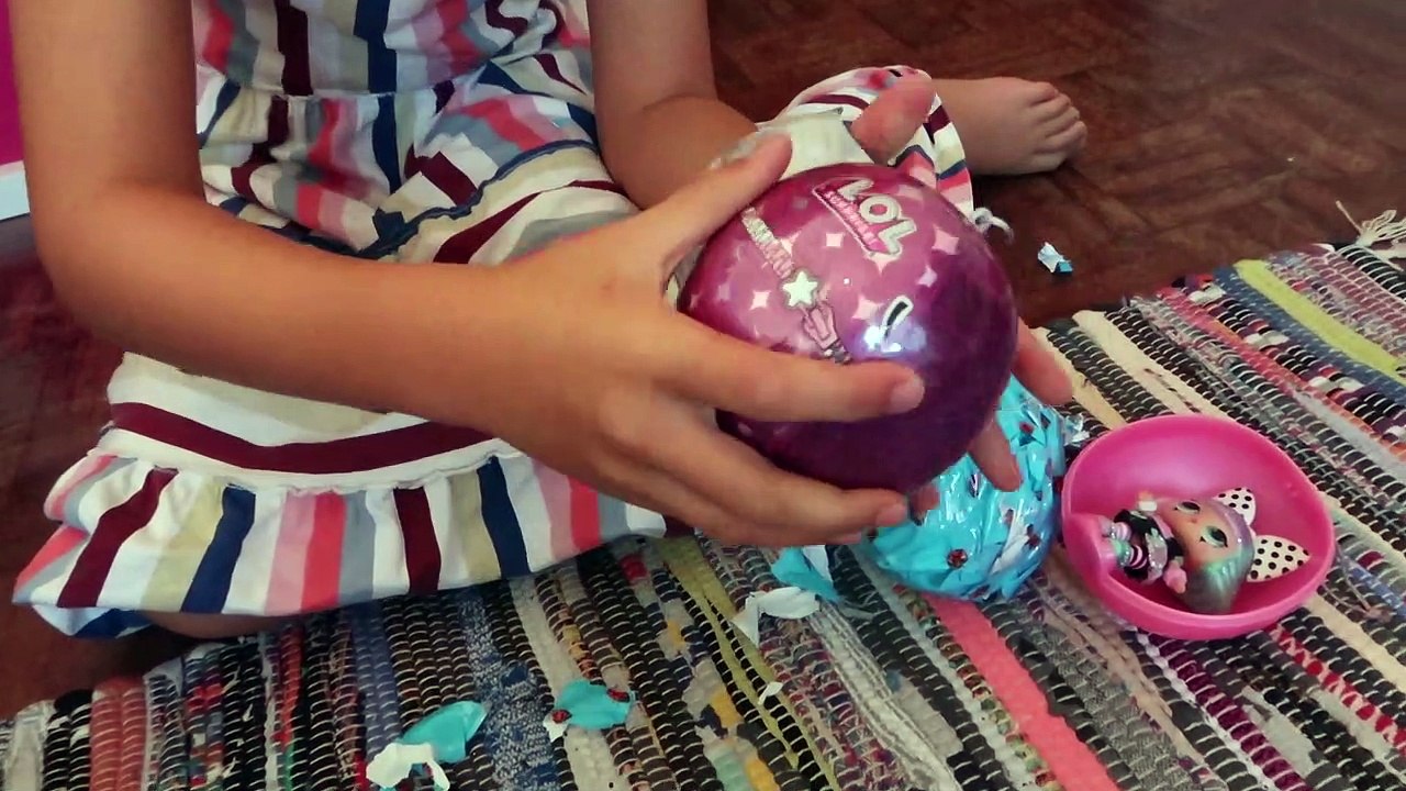 Lilian's playhouse LOL doll unboxing GLAM series glamstronaut