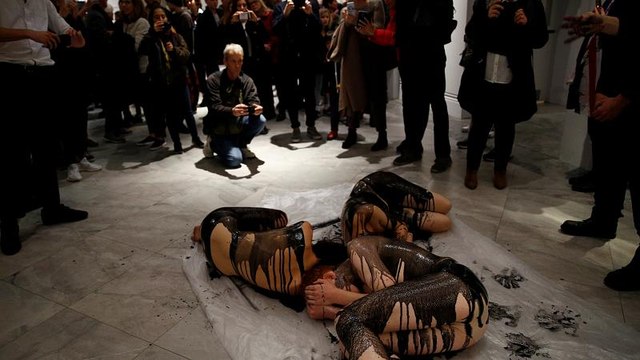 Спонсорство в искусстве: экоактивисты против BP