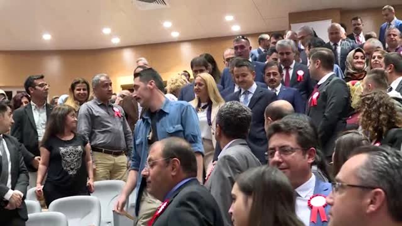 Pakdemirli - Kışlık Sebze Yetiştiriciliğinde Hat ve Çeşit Geliştirme Projesi Lansmanı'na katıldı