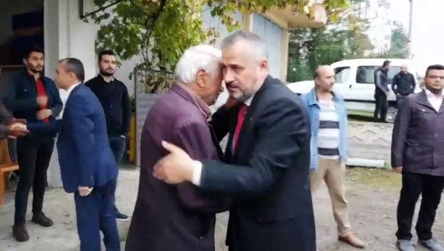 Tedavi gördüğü hastanede şehit olan askerin babaevine Türk bayrağı asıldı - SAMSUN