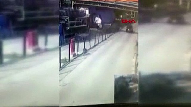 Cipiyle göz göre göre ezdi