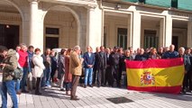 Concentración de apoyo a los policías de Cataluña en Vitoria