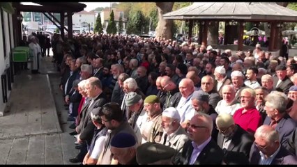 Sakarya'da nehre düşerek hayatını kaybeden kişi defnedildi