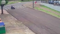 Em alta velocidade: novas imagens mostram ciclista sendo atingido por carro na Av. Brasil