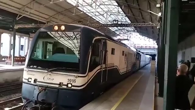 El Costa Verde Exprés recorrerá la costa cantábrica con periodistas extranjeros