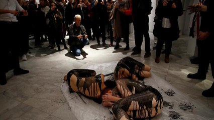 Λονδίνο: Ακτιβιστές για το κλίμα κατά χορηγιών της BP σε γκαλερί