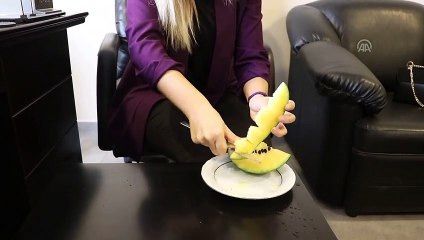 Tayland'dan gelen tohumla 'sarı karpuz' yetiştirdi - KARABÜK