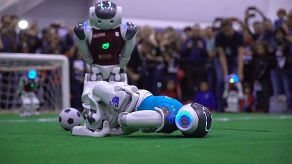 رونمایی از نسل جدید رُبات‌های فوتبالیست برای شکست انسان