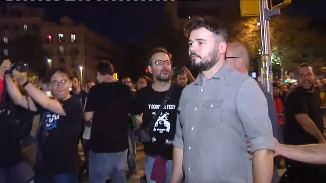 Lluvia de gritos, insultos y abucheos a Rufián en la manifestación de CDR de Barcelona