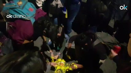 CDR preparando pintura impiden que les graben las caras