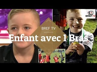 Un Fan de rugby talentueux, 9 ans, né avec un bras, prouve que ses brutes ont tort en marquant....