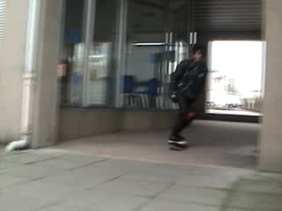 Yoann Blond - Fs - Boardslide rail capitol