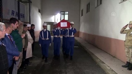 Ağrı'da bir asker silahından çıkan kurşunla şehit oldu
