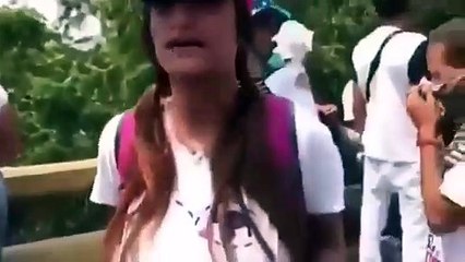 Oriana Gutierrez, la venezolana que fue reprimida a perdigones entre sus pechos y enseñó las marcas