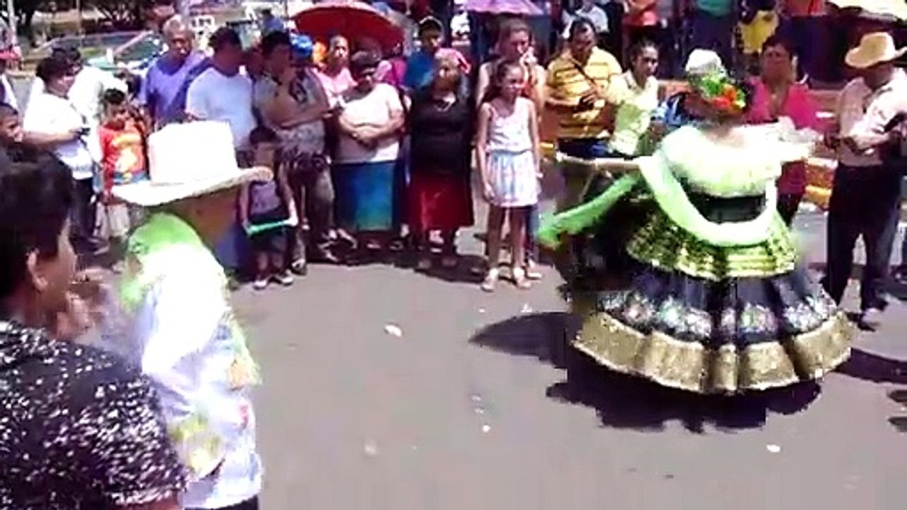 004 – El Monimboseño