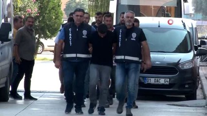 Gençlerin laf atma kavgasına ailelerde karıştı: 1 ölü, 4 yaralı