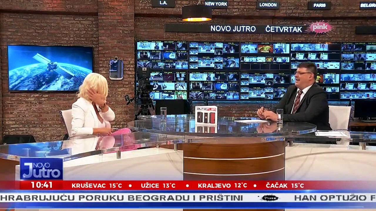 KAKO DARO? Pevačica više puta potvrdila da se v...