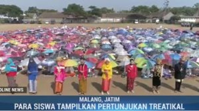 Aksi Teatrikal Meriahkan Peringatan Hari Santri di Malang