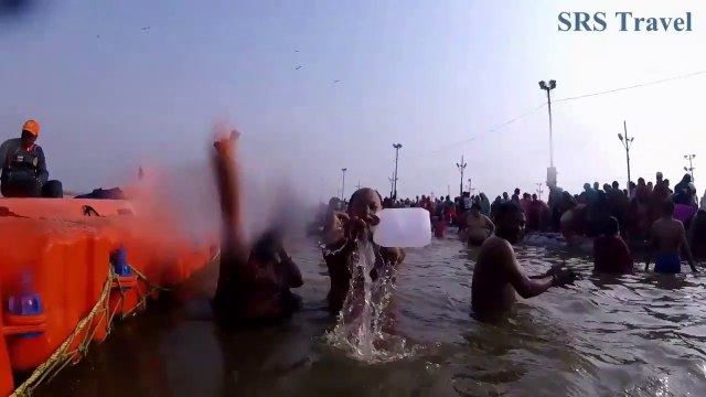 Kumbh Bath ! Prayagraj ! Allahabad ! Uttar Pradesh ! कुम्भ स्नान , कुम्भ मेला ! Kumbh Mela