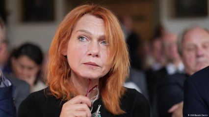 Aslı Erdoğan: Cezaevini yazmak kendime de edebiyata da borcum