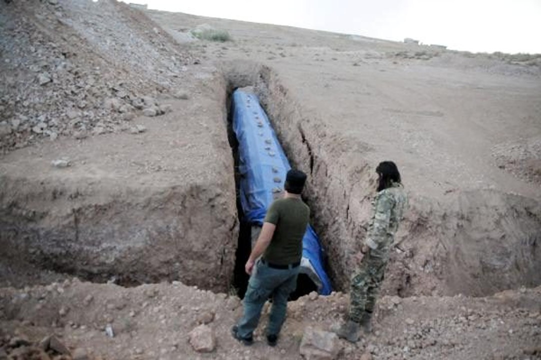 PKK/YPG'li teröristler Tel Abyad'ı köstebek yuvasına çevirmiş