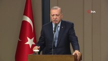 Cumhurbaşkanı Erdoğan: 'Şu anda çekilme devam ediyor. Şu an itibari ile 700-800 civarında bir çekilme söz konusu olduğu kalan 1200-1300 civarında bir gurubun olduğu onların da süratle çekileceği söyleniyor. Tabi biz bunların izini