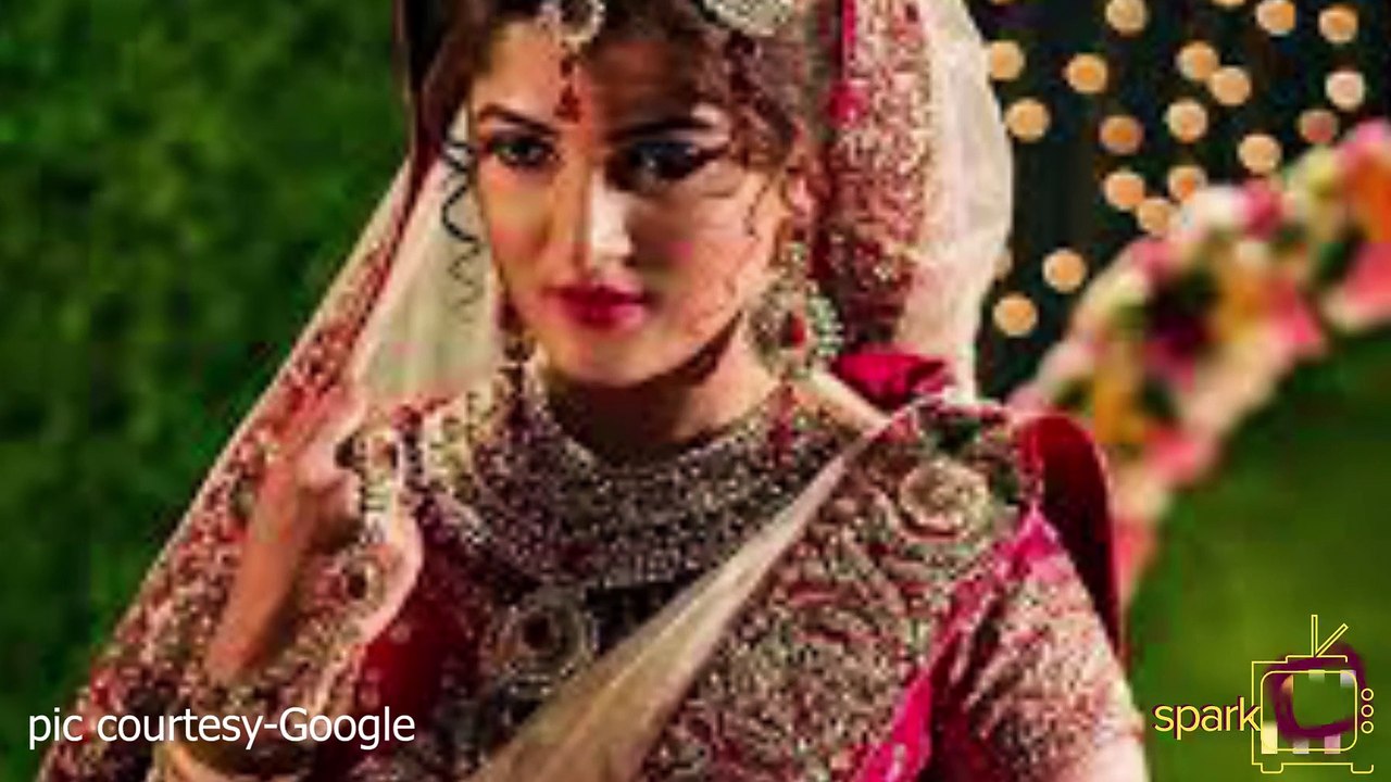 টলি থেকে বলি সুন্দরী নায়িকারা কেমন সাজলেন করবা চৌথে?