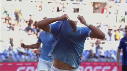 Football : la célébration complètement ratée de Ciro Immobile