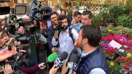 Roma - Salvini al mercato di Piazza Epiro: "Qui per ascoltare cittadini e commercianti" (22.10.19)