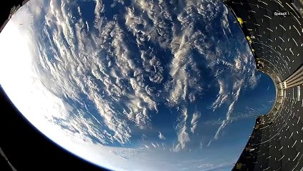 Watch a SpaceX Rocket Nose Fall Gracefully Back to Earth