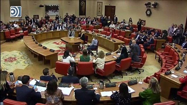 Meritxell Batet expulsa a Macarena Olona del Congreso