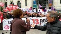 Concentración 'Por la dignidad de las 13 rosas'