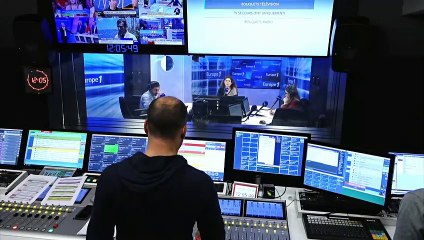 A Mayotte, Macron hausse le ton sur l'immigration