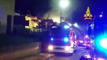 Solbiate (CO) - Brucia il tetto di un'abitazione, salvato cane bloccato dal fumo (22.10.19)