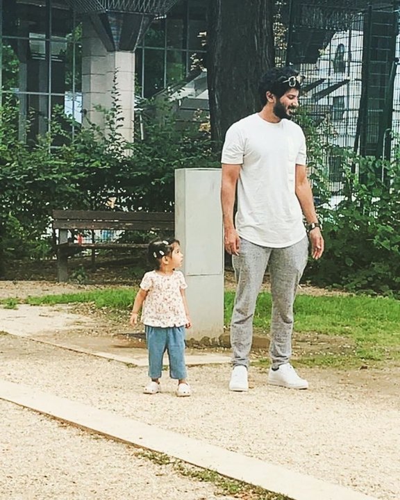 Dulquer Salmaan Shared A Picture With His Daughter Mariyam Salman | FilmiBeat Malayalam