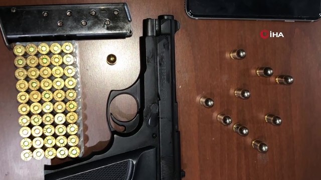 İstanbul merkezli 10 ilde silah kaçakçılığı operasyonu: 4’ü polis 75 gözaltı