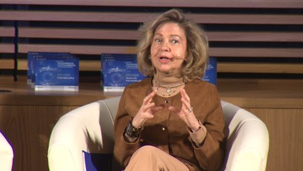 Madrigal: "La absoluta transparencia es una forma de opacidad"