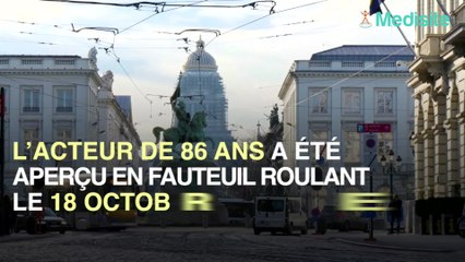 Jean-Paul Belmondo en fauteuil roulant après une chute