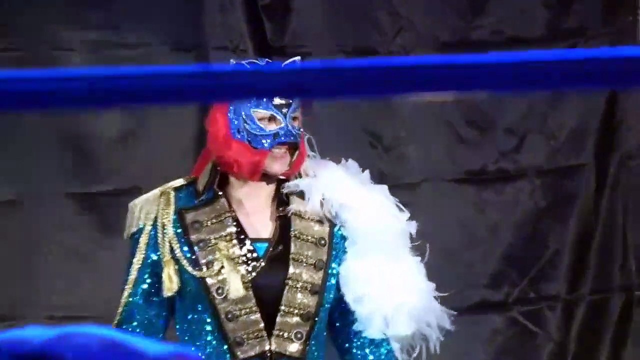 Io Shirai vs. Mayu Iwatani (Stardom Year End Climax 2016) - video