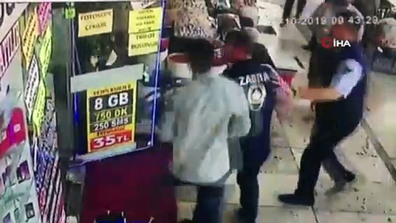 Zabıtadan esnafa 'duba' dayağı kamerada