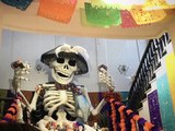 Casa de México en España exhibe “Catrina” gigante para celebrar el Día de Muertos