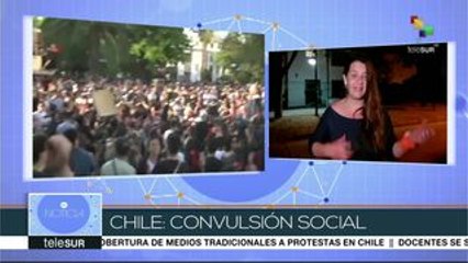 Policía arremete contra chilenos en la calle durante toque de queda