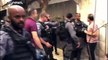 شاهد: الشرطة الإسرائيلية تمنع الفلسطينيين من الدخول إلى المسجد الأقصى لإدخال المستوطنين في عيد العرش
