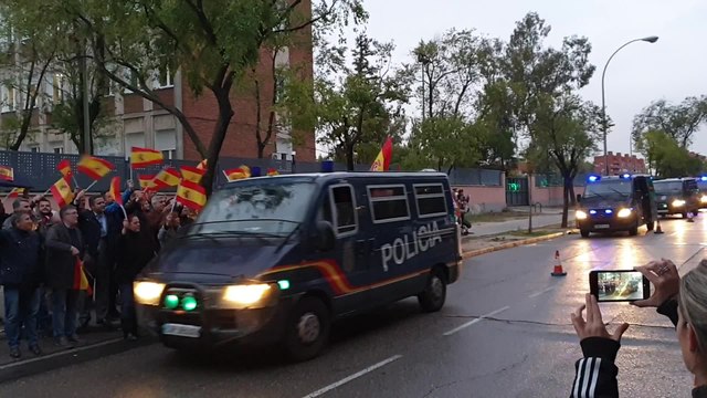 Efectivos de la Policía Nacional destinados en Cataluña regresan a Madrid