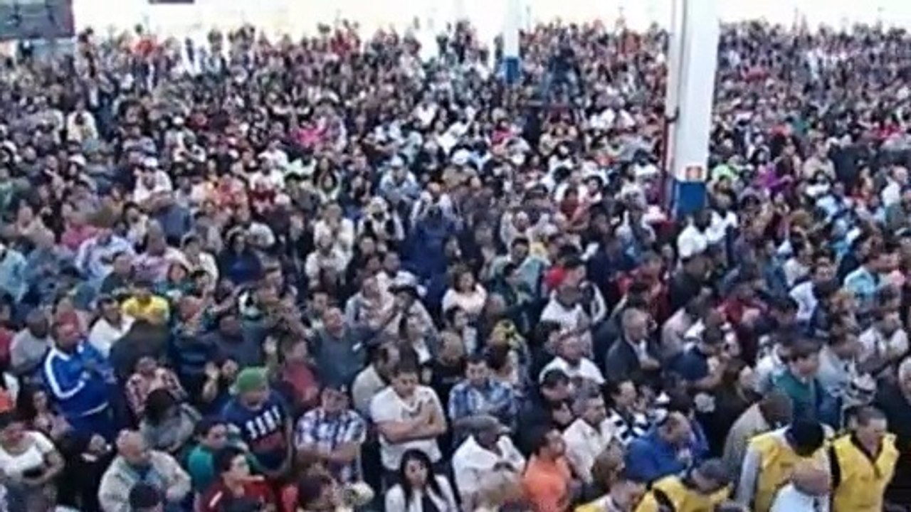 A ELE A GLORIA LOUVOR BANDA MUNDIAL IMPD
